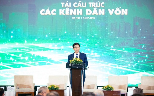Tái cấu trúc các kênh dẫn vốn để tạo động lực tăng trưởng hai con số Tái cấu trúc các kênh dẫn vốn để tạo động lực tăng trưởng hai con số