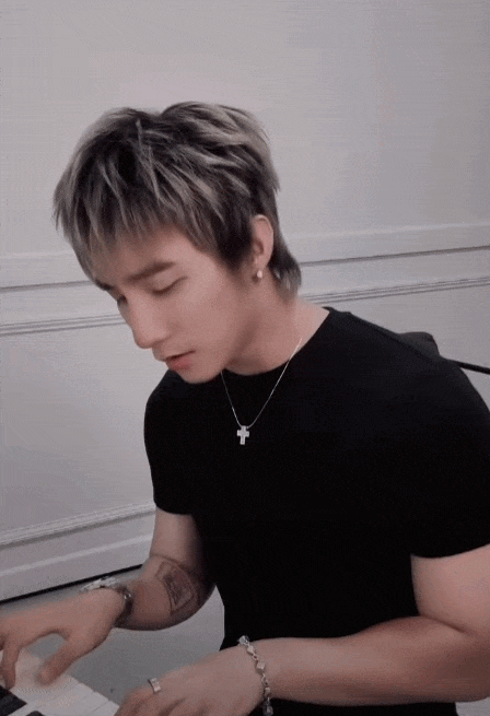 Ca khúc mới của Sơn Tùng M-TP- Ảnh 1.