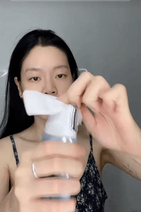 51 tuổi vẫn giữ làn da căng mịn nhờ tuýp retinol "2in1": Trẻ hóa da kết hợp massage cải thiện độ ăn chắc- Ảnh 15.
