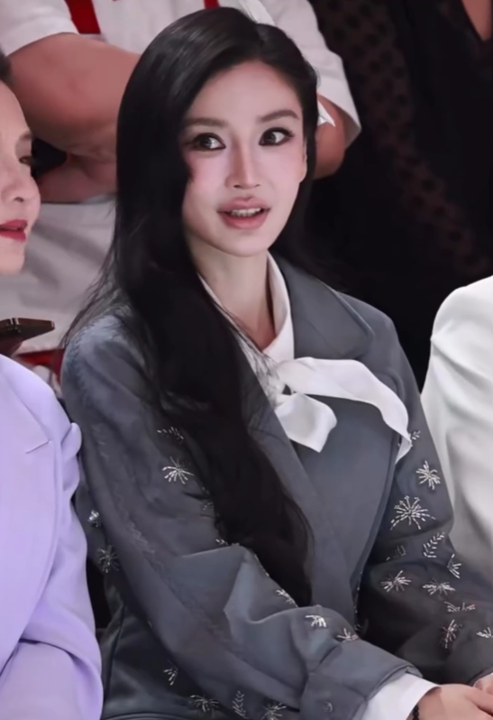 Không ai dám tin đây là Angelababy- Ảnh 2.