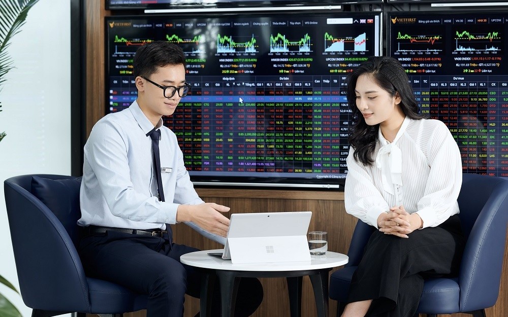Dòng tiền đang chờ kết quả kinh doanh quý II 