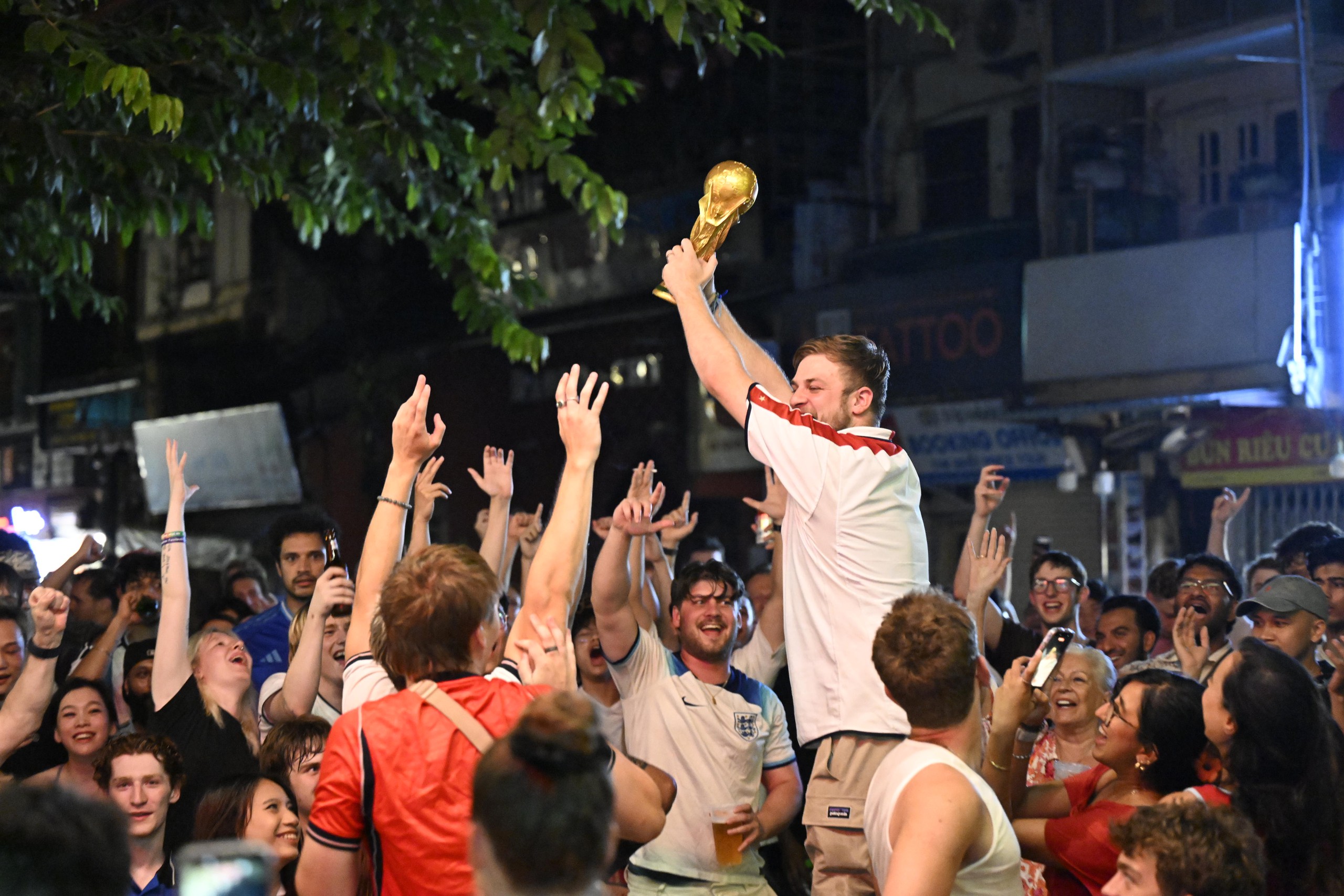 Màn ngược dòng khó tin của Argentina khiến fan như nổ tung: "Quá cảm xúc!" - Ảnh 38.