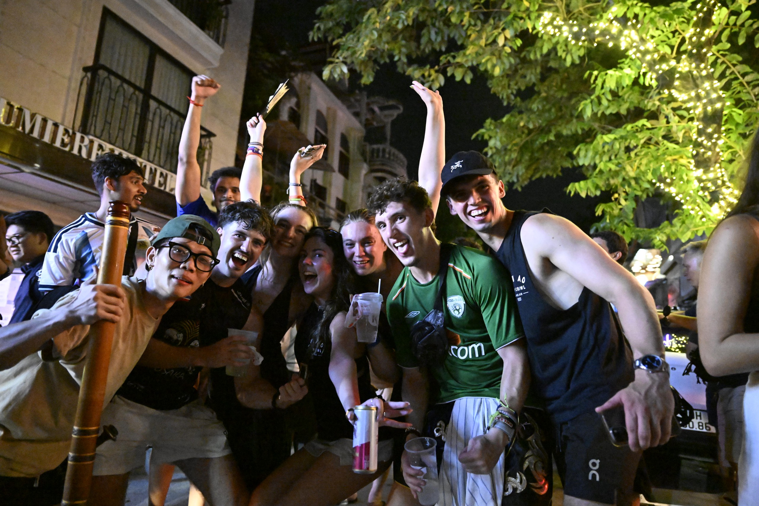 Màn ngược dòng khó tin của Argentina khiến fan như nổ tung: "Quá cảm xúc!" - Ảnh 24.