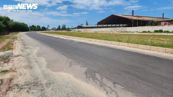 Cận cảnh dự án đường gần 1,4km hơn 100 tỷ chưa bàn giao đã lún ở Huế- Ảnh 3.