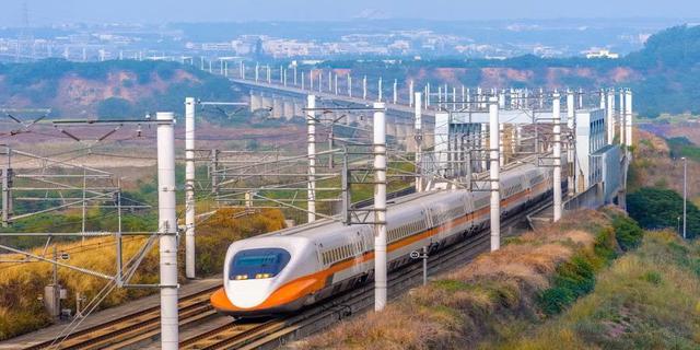 Quyết loại Đức, Pháp, chỉ chốt công nghệ Nhật làm đường sắt cao tốc 18 tỷ USD và bất ngờ hoàn thành với 0 đồng ngân sách - Ảnh 1.