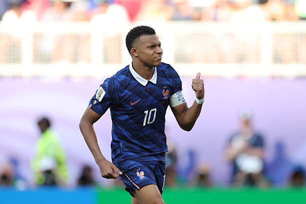 Diễn biến Paraguay vs Pháp: VÀO RỒI! Mbappe sút thành công quả 11m, 1-0 cho Pháp - Ảnh 1.