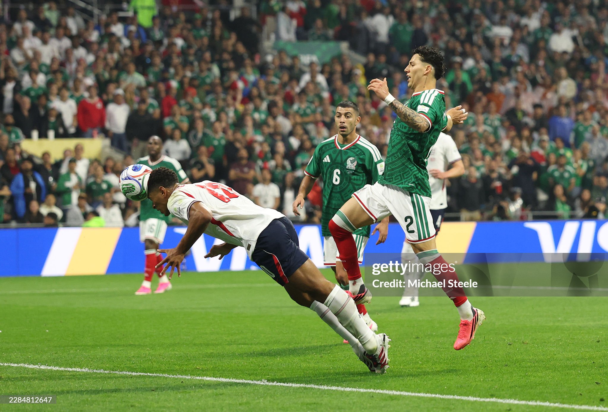 Anh 3-2 Mexico (Hiệp 2): Vào!!! Bàn thắng trên chấm penalty thắp lại hi vọng cho chủ nhà - Ảnh 10.