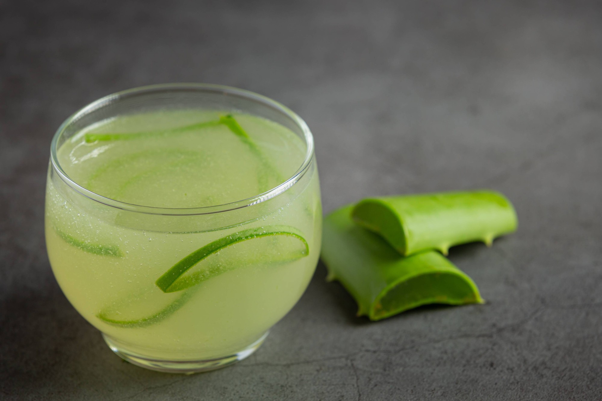Không phải collagen hay vitamin đắt tiền, thứ quyết định làn da đẹp mỗi sáng lại là... ly nước đầu tiên: 10 lựa chọn càng uống càng có lợi- Ảnh 4.