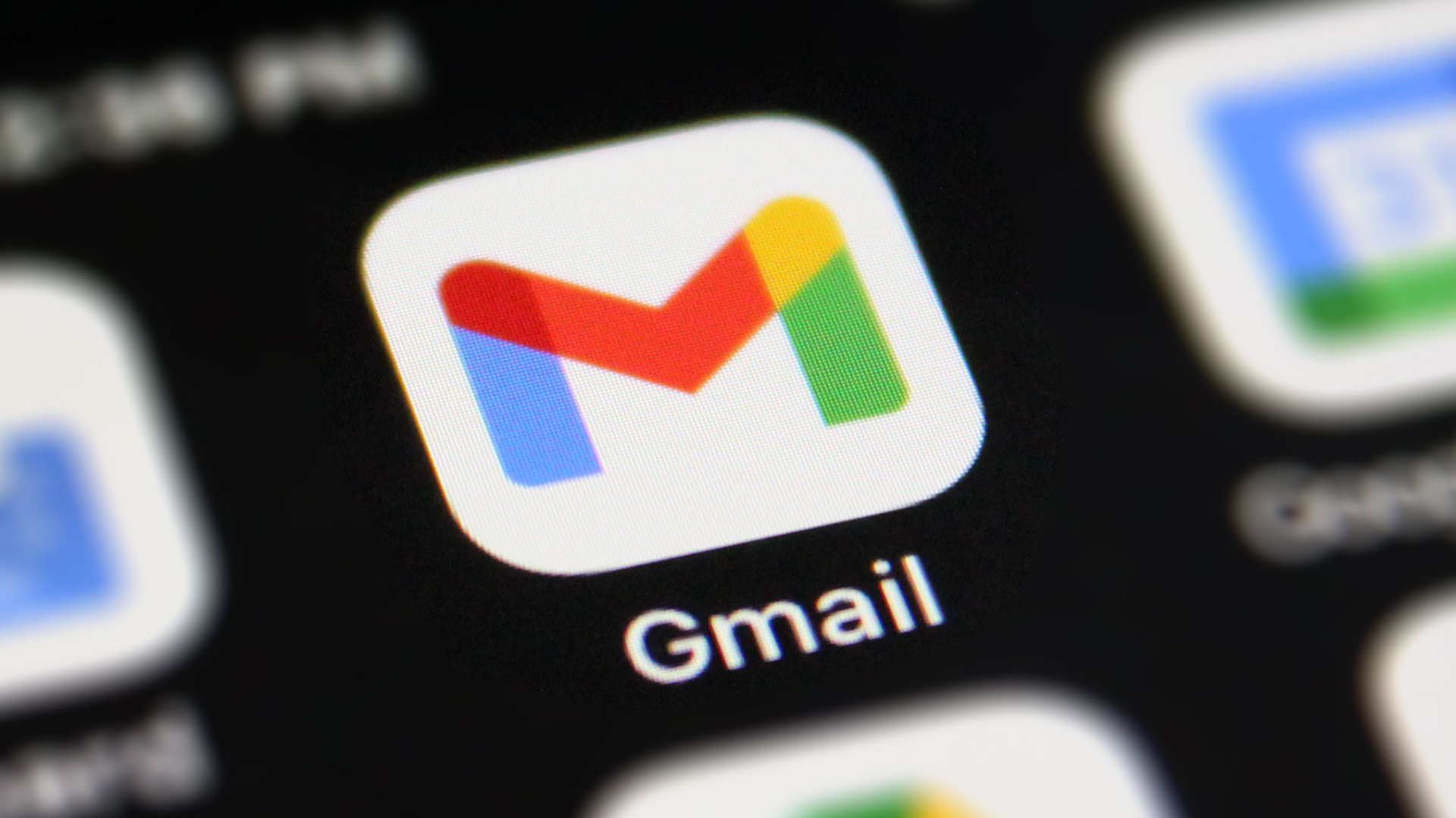 Cách đổi tên tài khoản Gmail ngay trên điện thoại- Ảnh 1.