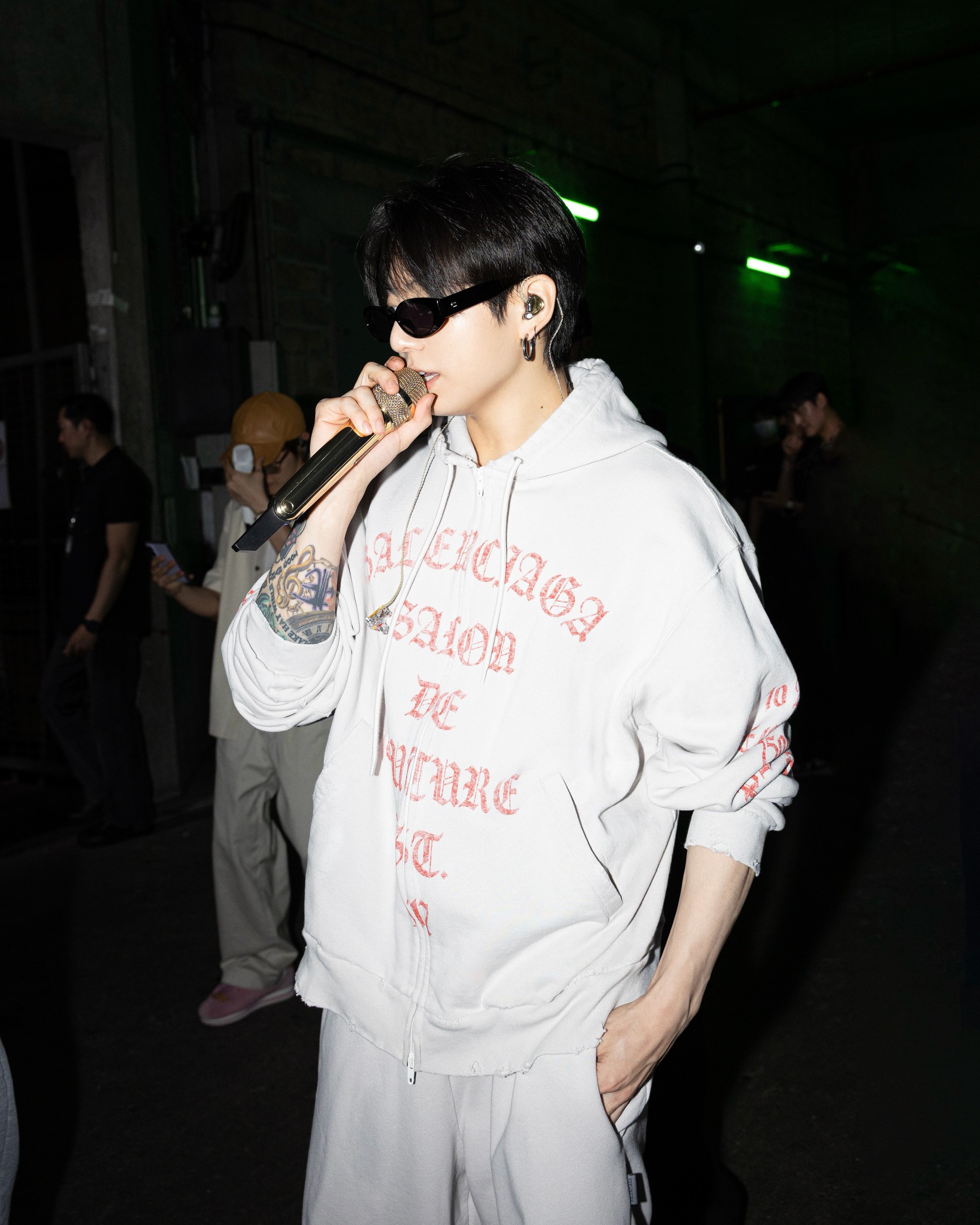 Không danh không phận, đây là thứ Jung Kook (BTS) nhận lại từ 