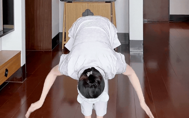 Bóc trần bí thuật trẻ mãi không già của "phú bà" Hồ Tịnh: Chỉ cần 3 phút mỗi sáng để thăng dương khí, da dẻ hồng hào- Ảnh 16.