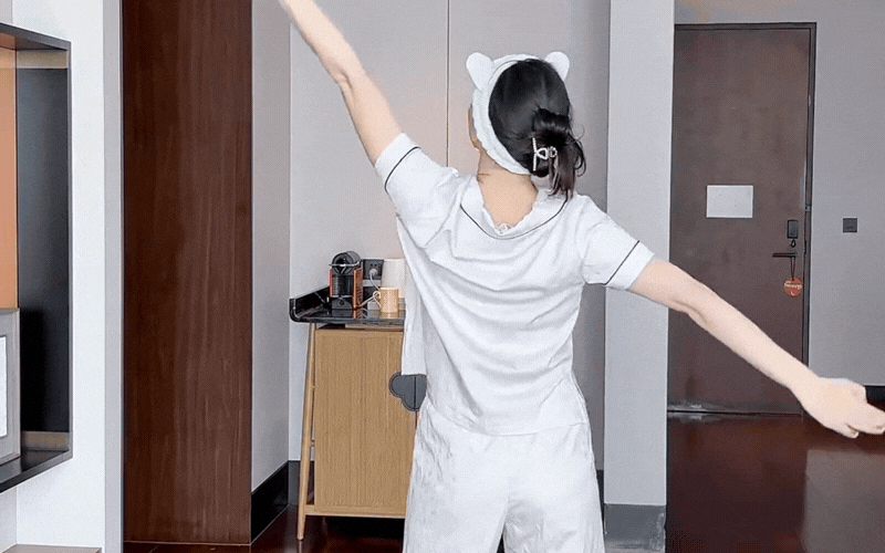 Bóc trần bí thuật trẻ mãi không già của "phú bà" Hồ Tịnh: Chỉ cần 3 phút mỗi sáng để thăng dương khí, da dẻ hồng hào- Ảnh 22.