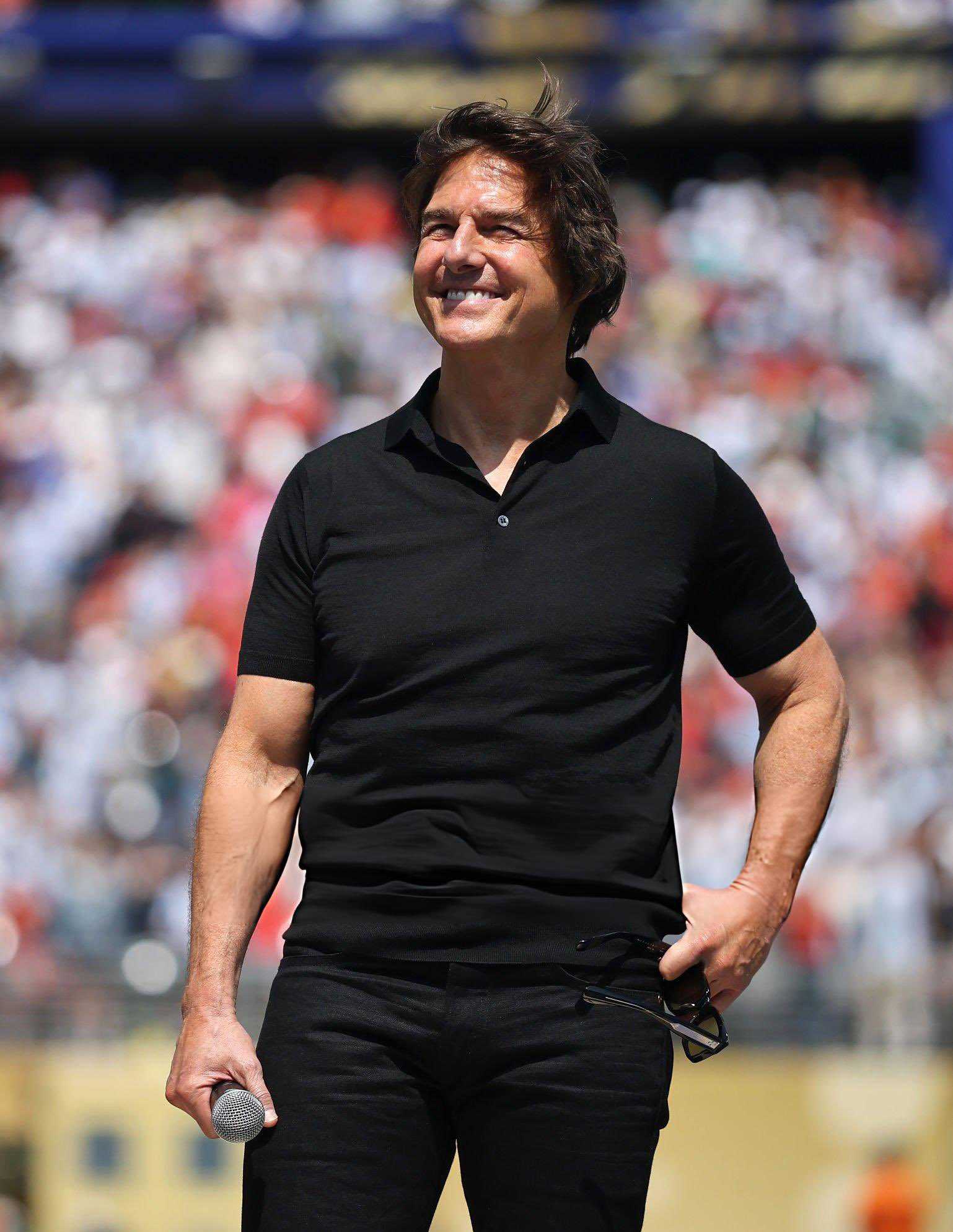 Cả thế giới đã trông đợi Tom Cruise phi mô tô, bám trực thăng, đu dây cơ mà!- Ảnh 2.