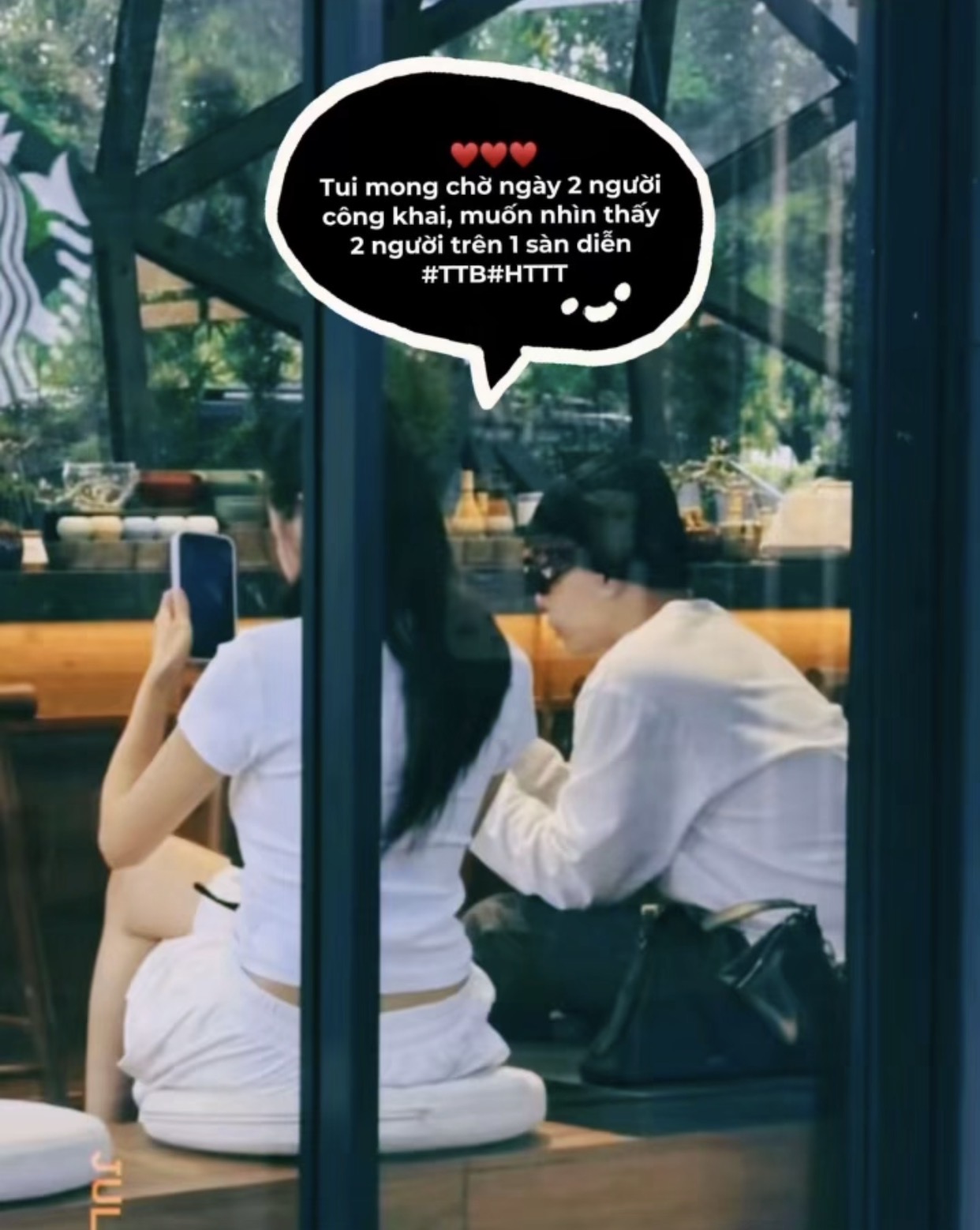 Trịnh Thăng Bình và Hoa hậu Thanh Thuỷ lại bị team qua đường "tóm dính" khi đang hẹn hò?- Ảnh 1.