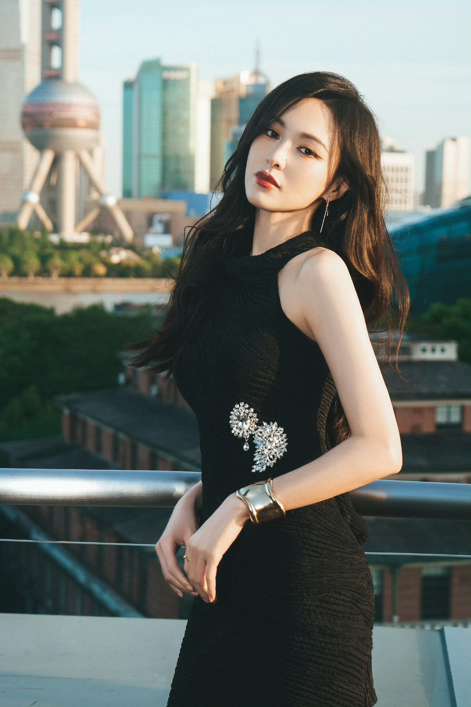 Người duy nhất có thể cướp sạch hào quang của Lưu Diệc Phi: Visual đẹp như trăng, khí chất sáng hơn ngọc- Ảnh 6.