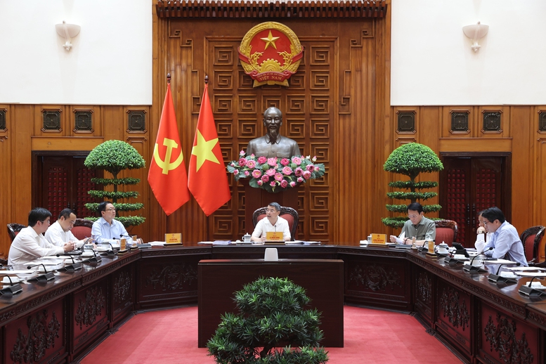 Thủ tướng Lê Minh Hưng: Khẩn trương hoàn thiện Khung Kiến trúc tổng thể quốc gia số- Ảnh 1.
