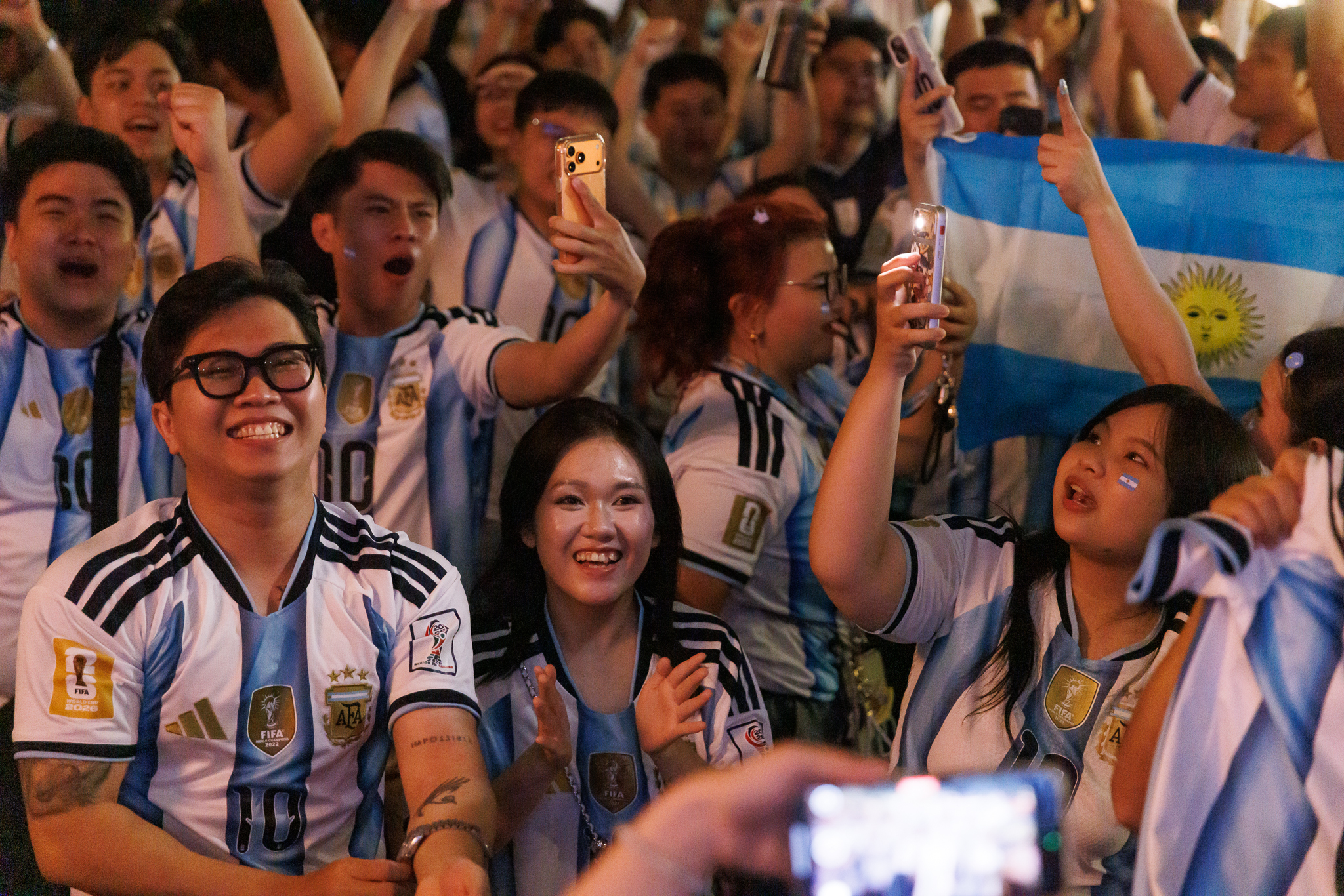 Màn ngược dòng khó tin của Argentina khiến fan như nổ tung: "Quá cảm xúc!" - Ảnh 8.