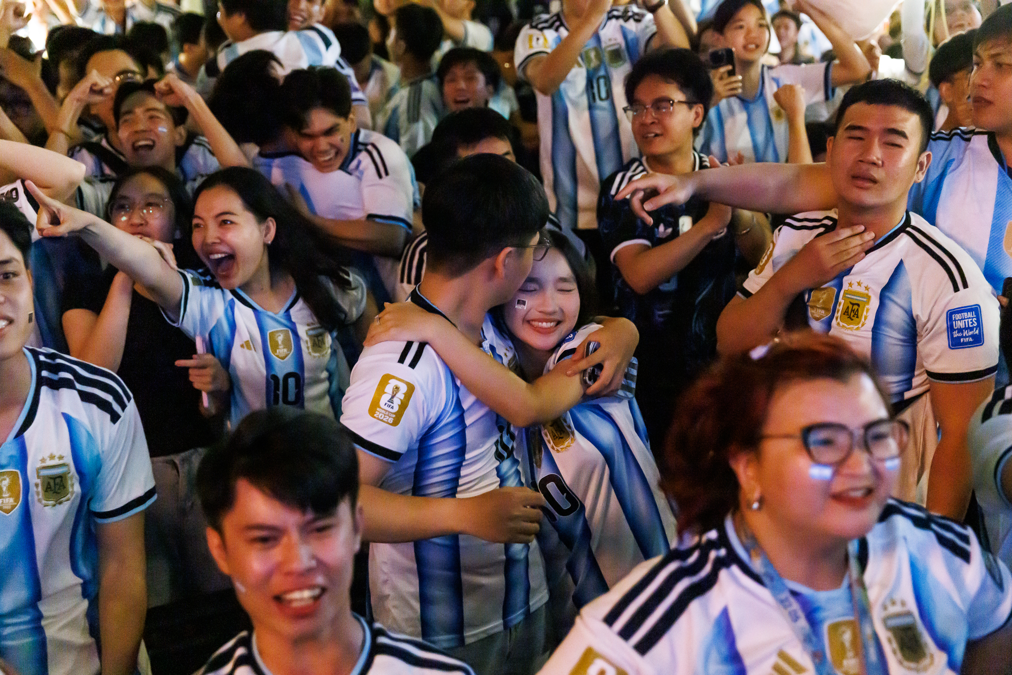 Màn ngược dòng khó tin của Argentina khiến fan như nổ tung: "Quá cảm xúc!" - Ảnh 14.