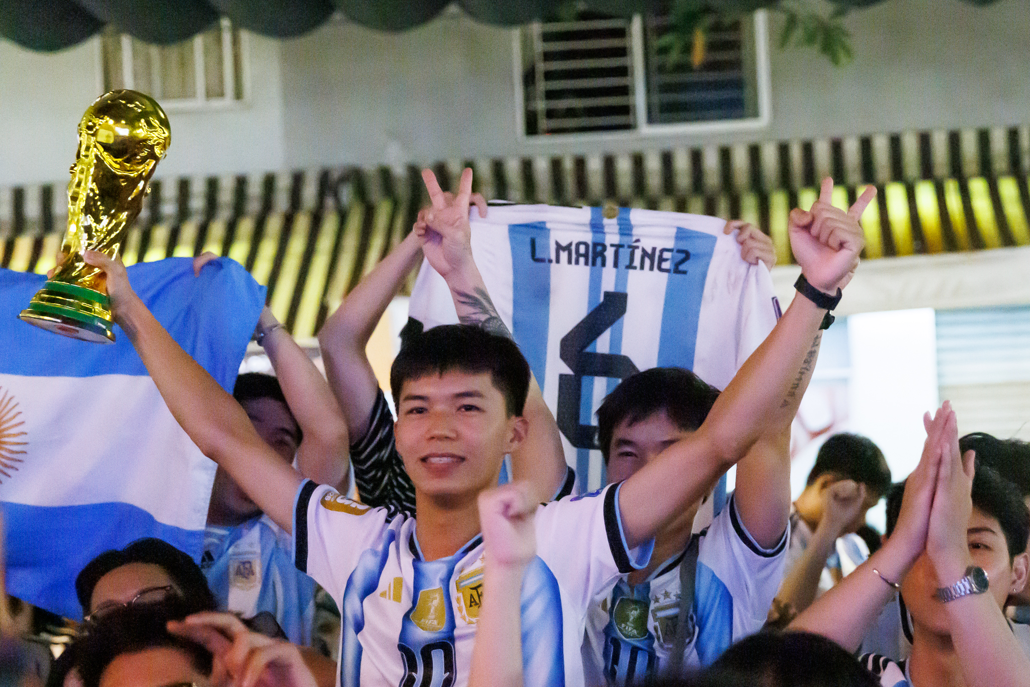 Màn ngược dòng khó tin của Argentina khiến fan như nổ tung: "Quá cảm xúc!" - Ảnh 17.