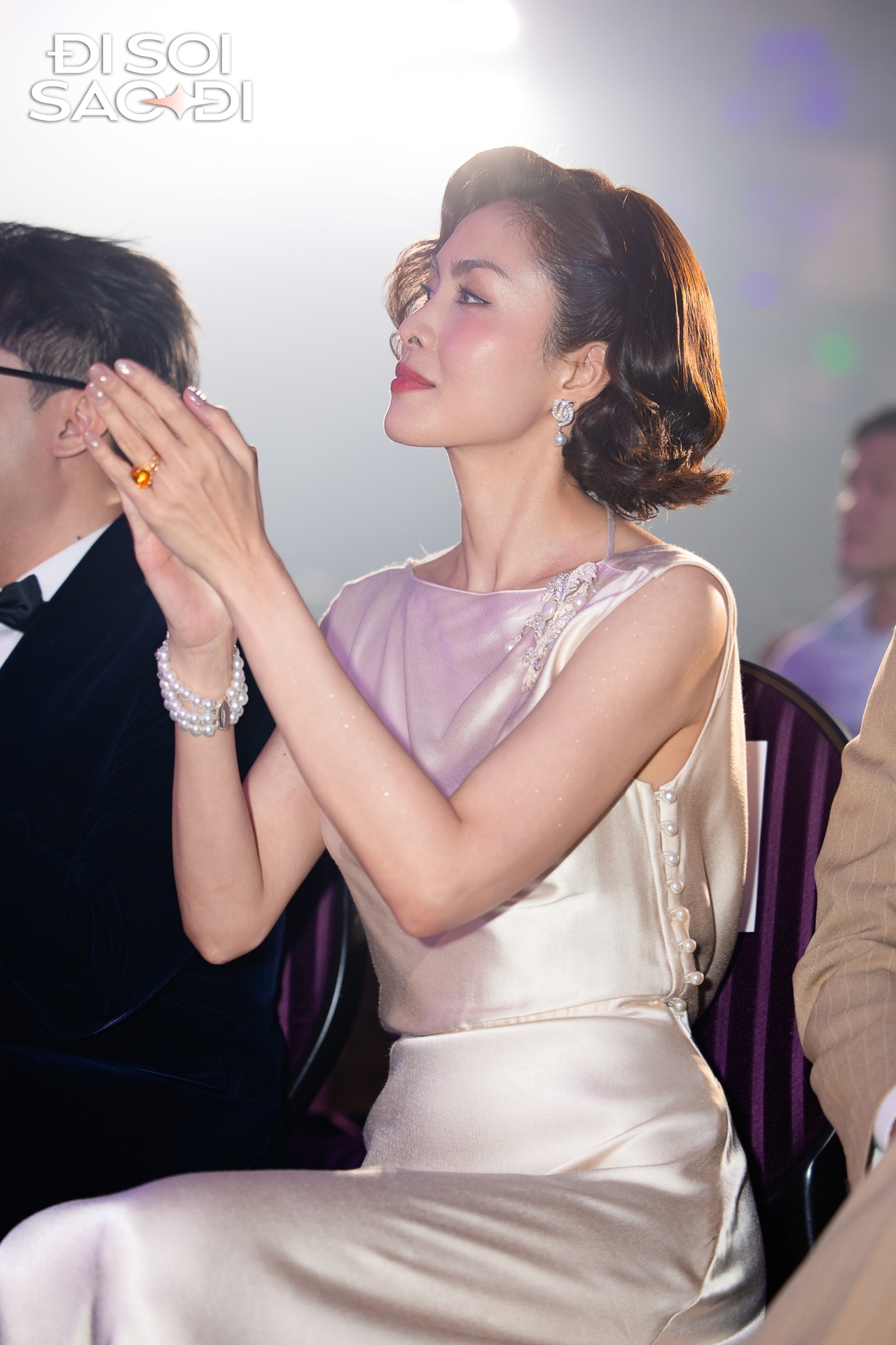 Hành động giữa sân khấu rõ thái độ Tăng Thanh Hà với nam diễn viên điển trai kém 11 tuổi- Ảnh 4.