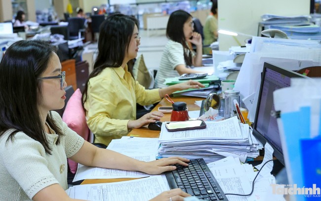 hoạt động nghiệp vụ của cán bộ công chức viên chức kho bạc nhà nước khu vực I Ảnh Đức Thanh