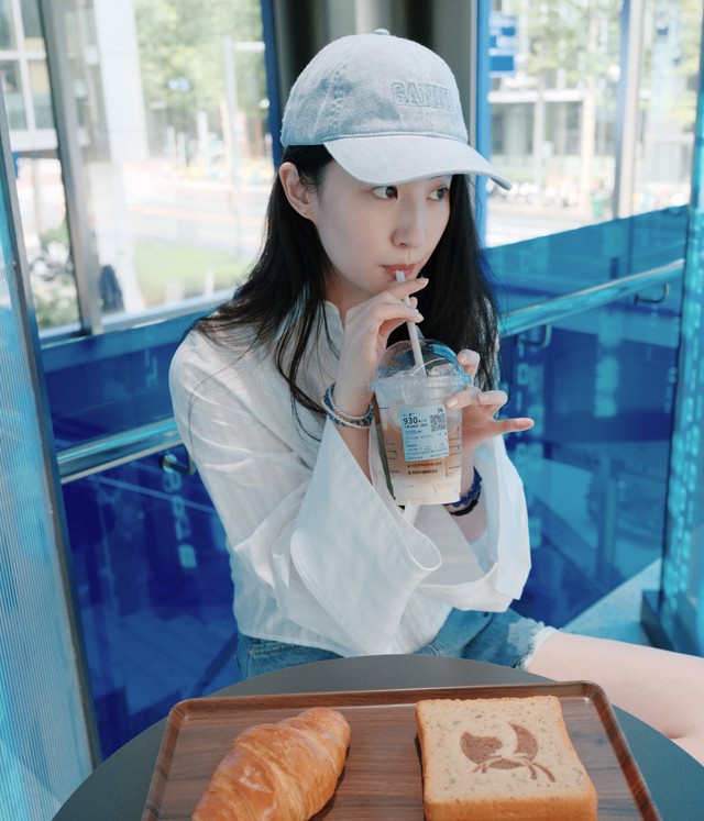 Vì sao Lưu Diệc Phi bị nói như sinh viên?- Ảnh 2.