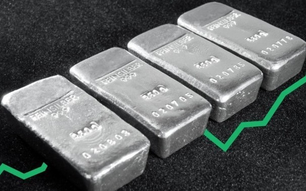 Ngày 13/7: Giá bạc trong nước và thế giới tiếp tục đi xuống