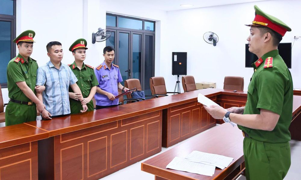 Vụ bất thường trong điểm thi Toán: Những thí sinh được hưởng lợi sẽ bị xử lý ra sao?- Ảnh 2.