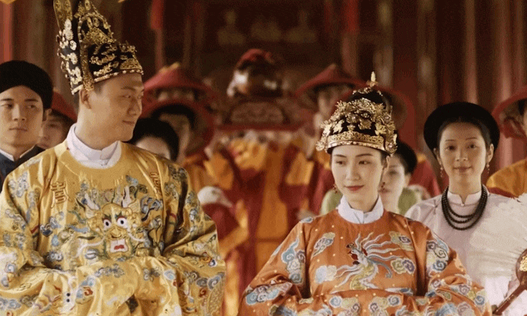 3 mỹ nhân từng đóng vai Nam Phương Hoàng hậu: Người được khen thần thái, người thu hút với hàng trăm triệu lượt xem- Ảnh 7.
