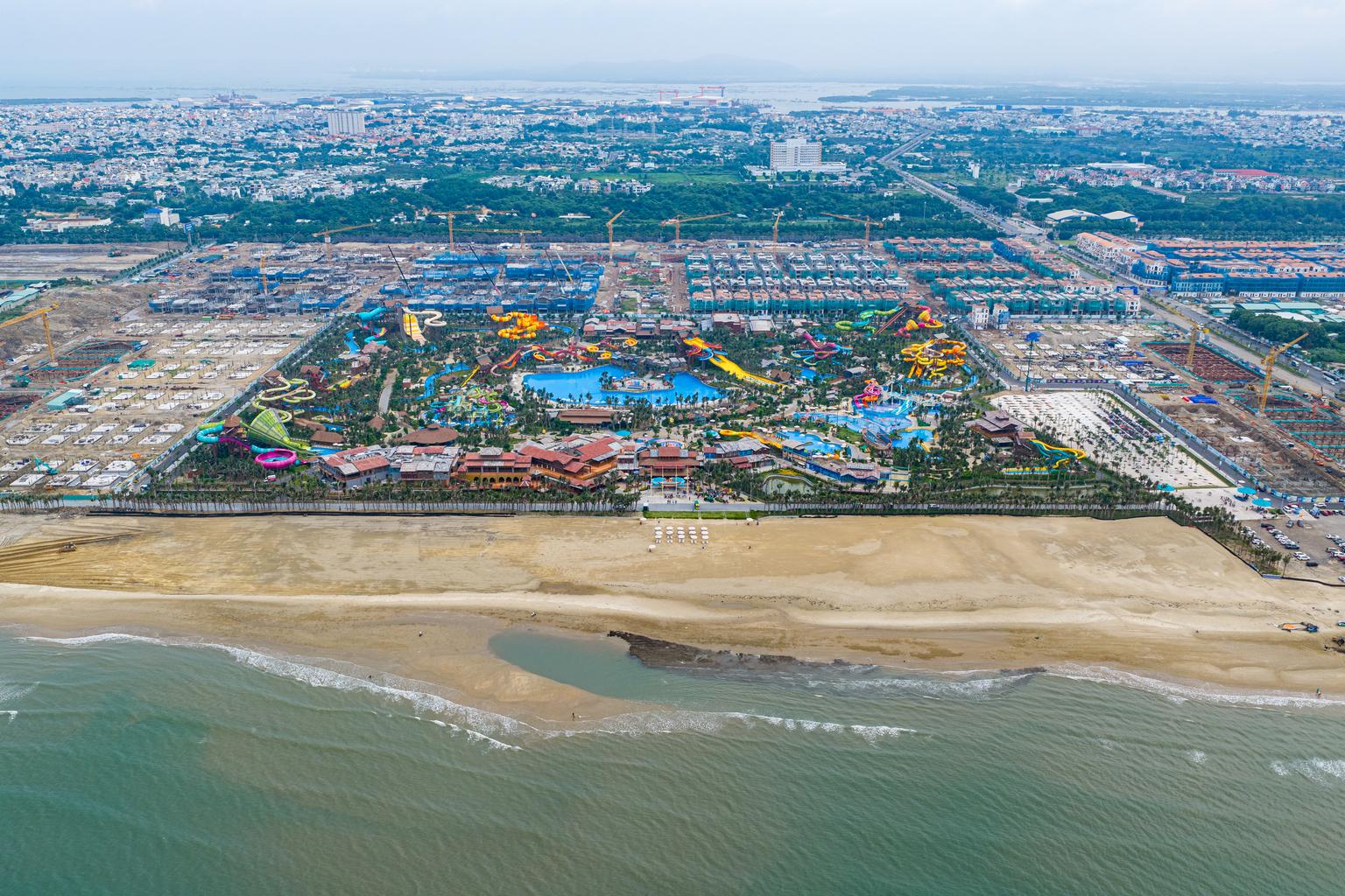 Công viên sôi động, căn hộ Beacon đắt khách, thị trường chờ đợi quân bài tiếp theo của Blanca City - Ảnh 1. Công viên sôi động, căn hộ Beacon đắt khách, thị trường chờ đợi quân bài tiếp theo của Blanca City - Ảnh 1.