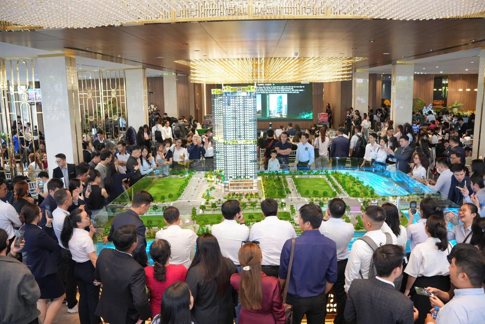 Địa thế danh giá - điểm đầu QL13 kiến tạo giá trị The Emerald Boulevard - Ảnh 2.