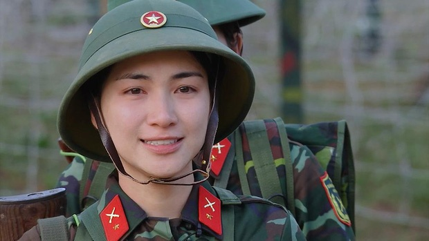 Hàng trăm bình luận gọi Erik là "tướng quân kem nền phiên bản Việt"- Ảnh 4.
