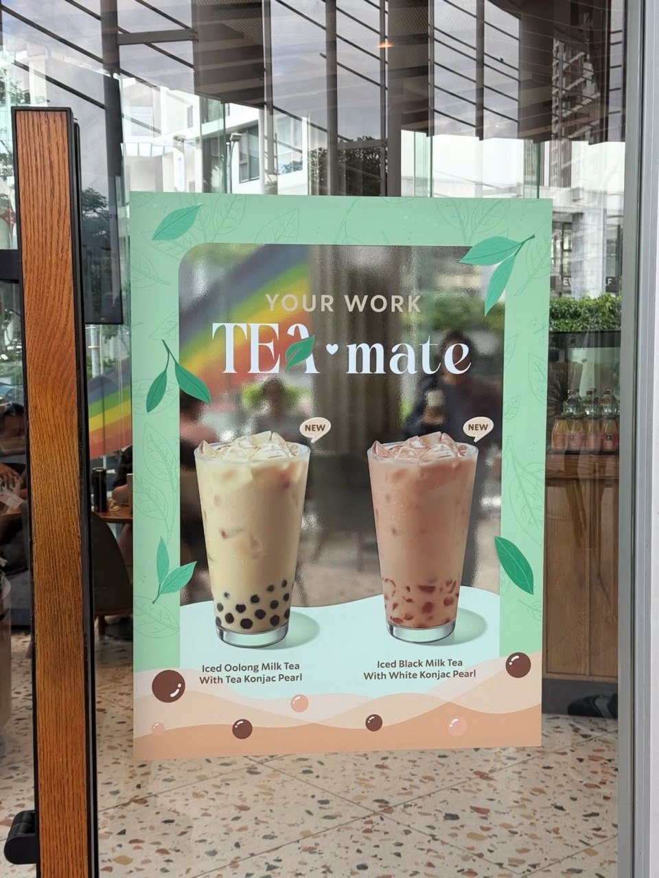 Thử trà sữa Starbucks đang gây sốt: Mức giá quá ổn nhưng hương vị lại bình thường hơn cả bình thường! - Ảnh 1.