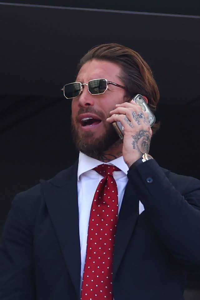 Ferrari cũ vẫn là Ferrari, Sergio Ramos có 40 tuổi vẫn nét- Ảnh 6.