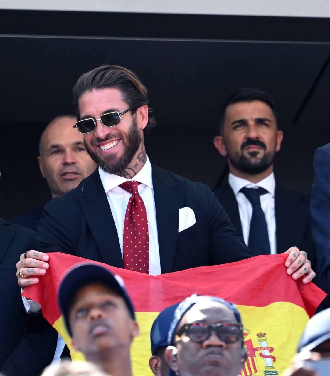 Ferrari cũ vẫn là Ferrari, Sergio Ramos có 40 tuổi vẫn nét- Ảnh 4.