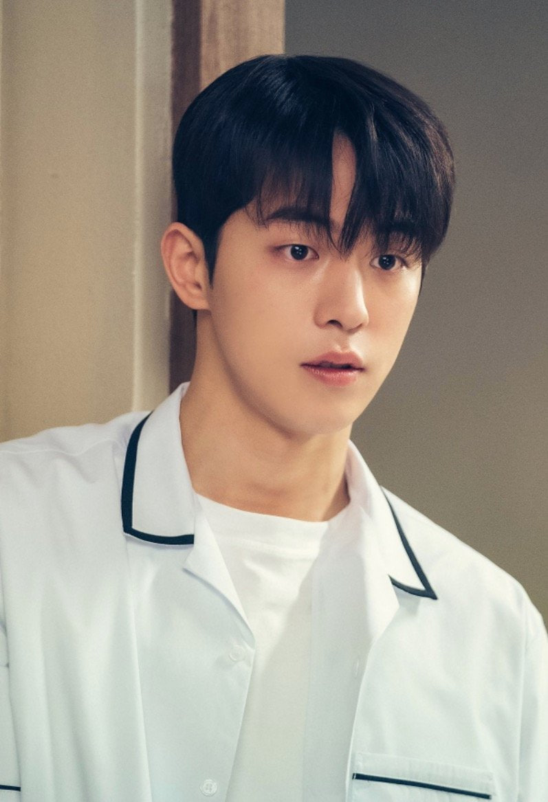 Nam Joo Hyuk trở lại với phim hot toàn cầu: Xứng danh "chàng thơ" khiến Dior mê không dứt, từ mặt đến body đều hoàn hảo- Ảnh 2.