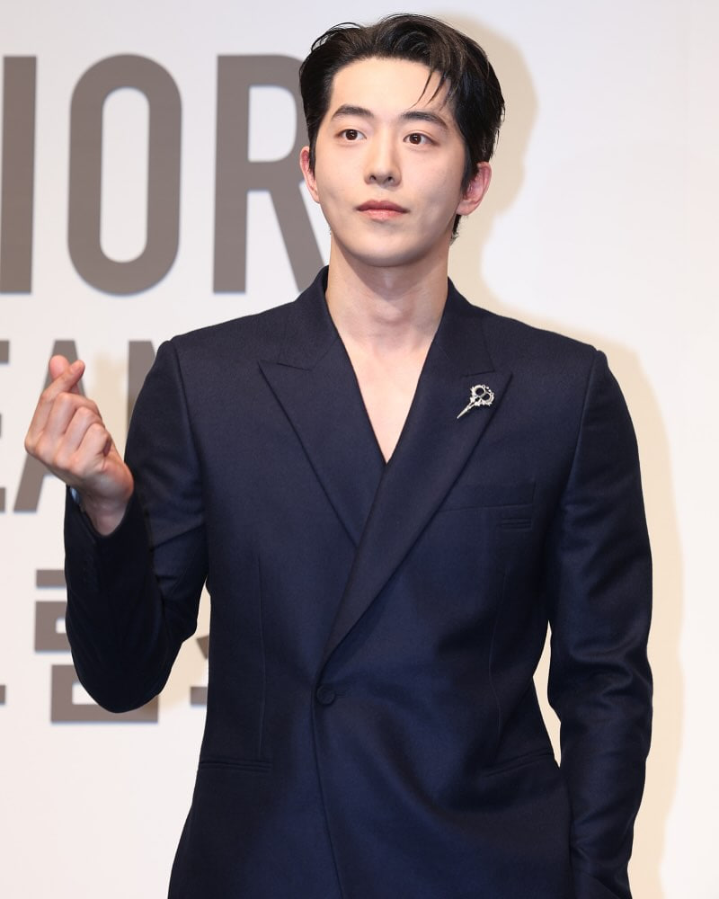 Nam Joo Hyuk trở lại với phim hot toàn cầu: Xứng danh "chàng thơ" khiến Dior mê không dứt, từ mặt đến body đều hoàn hảo- Ảnh 14.