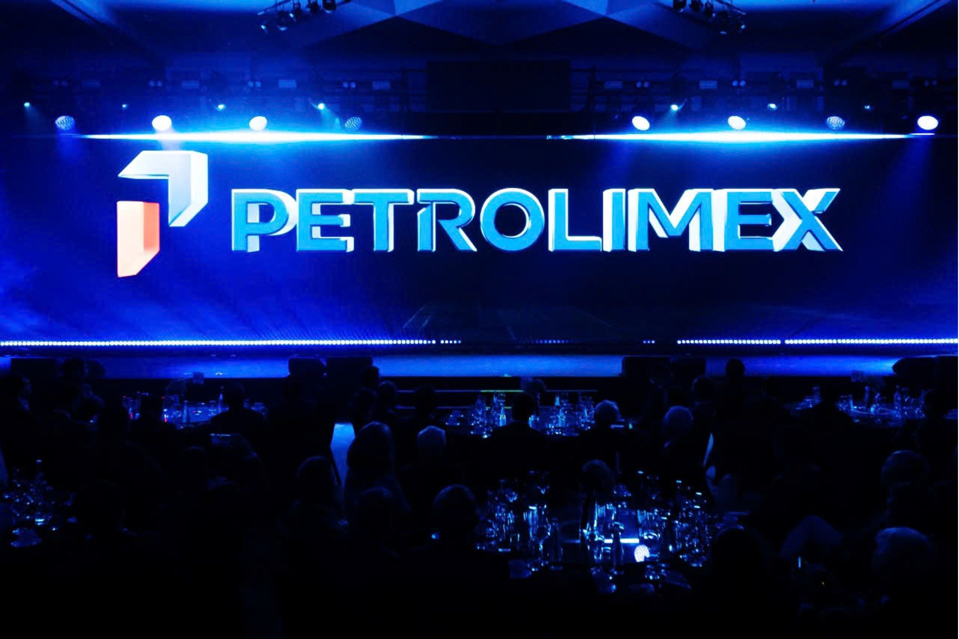 Petrolimex triển khai bán hơn 23 triệu cổ phiếu quỹ- Ảnh 1. Petrolimex triển khai bán hơn 23 triệu cổ phiếu quỹ- Ảnh 1.
