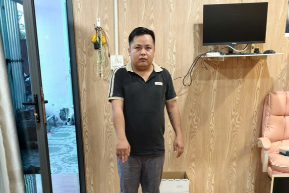 Phát hiện giao dịch 1 tỷ đồng từ bán sim kích hoạt sẵn: Nam thanh niên SN 1996 bị điều tra- Ảnh 1.