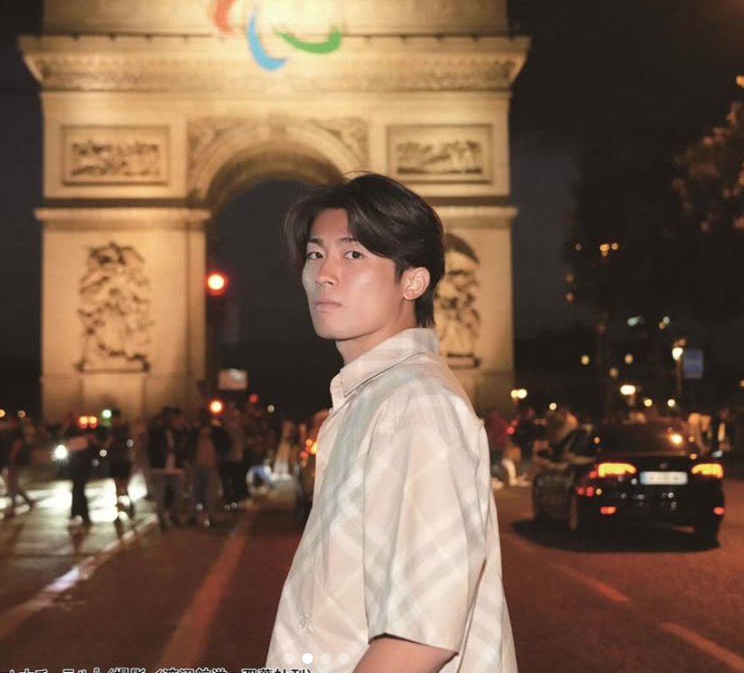 Mỹ nam 2k là main visual của tuyển Nhật: Cầu thủ mang gương mặt điện ảnh, gu thời trang cũng không phải dạng vừa- Ảnh 8.