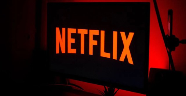 Netflix thừa nhận đã dùng AI cho 17 phút phim tài liệu: Nhanh gấp đôi, chi phí giảm một nửa khi ngân sách tiến sát 20 tỷ USD- Ảnh 3.