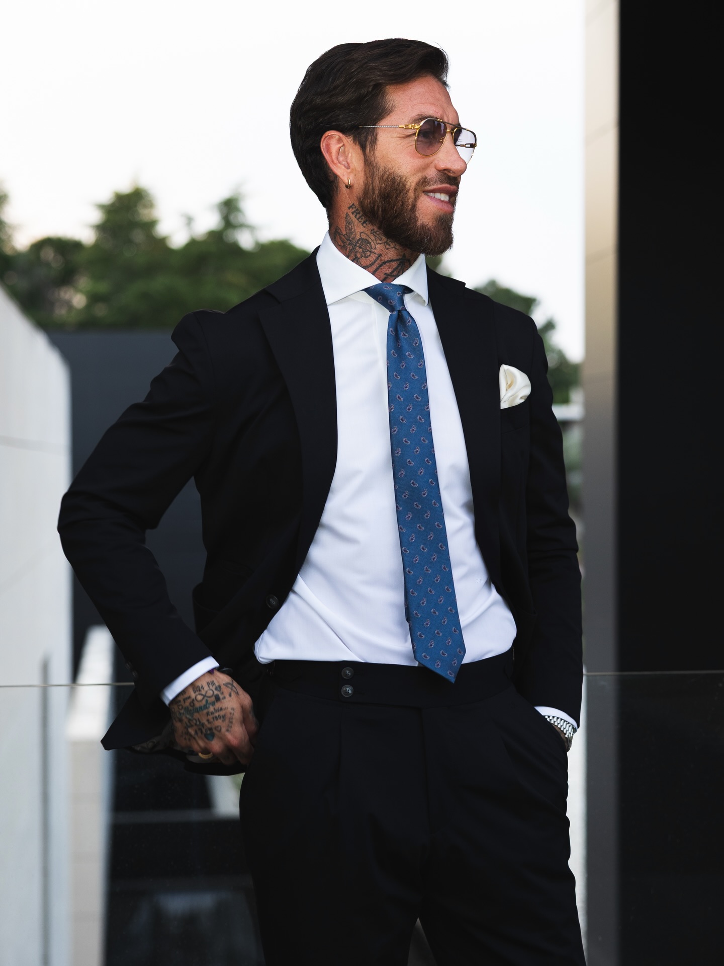 Ferrari cũ vẫn là Ferrari, Sergio Ramos có 40 tuổi vẫn nét- Ảnh 13.