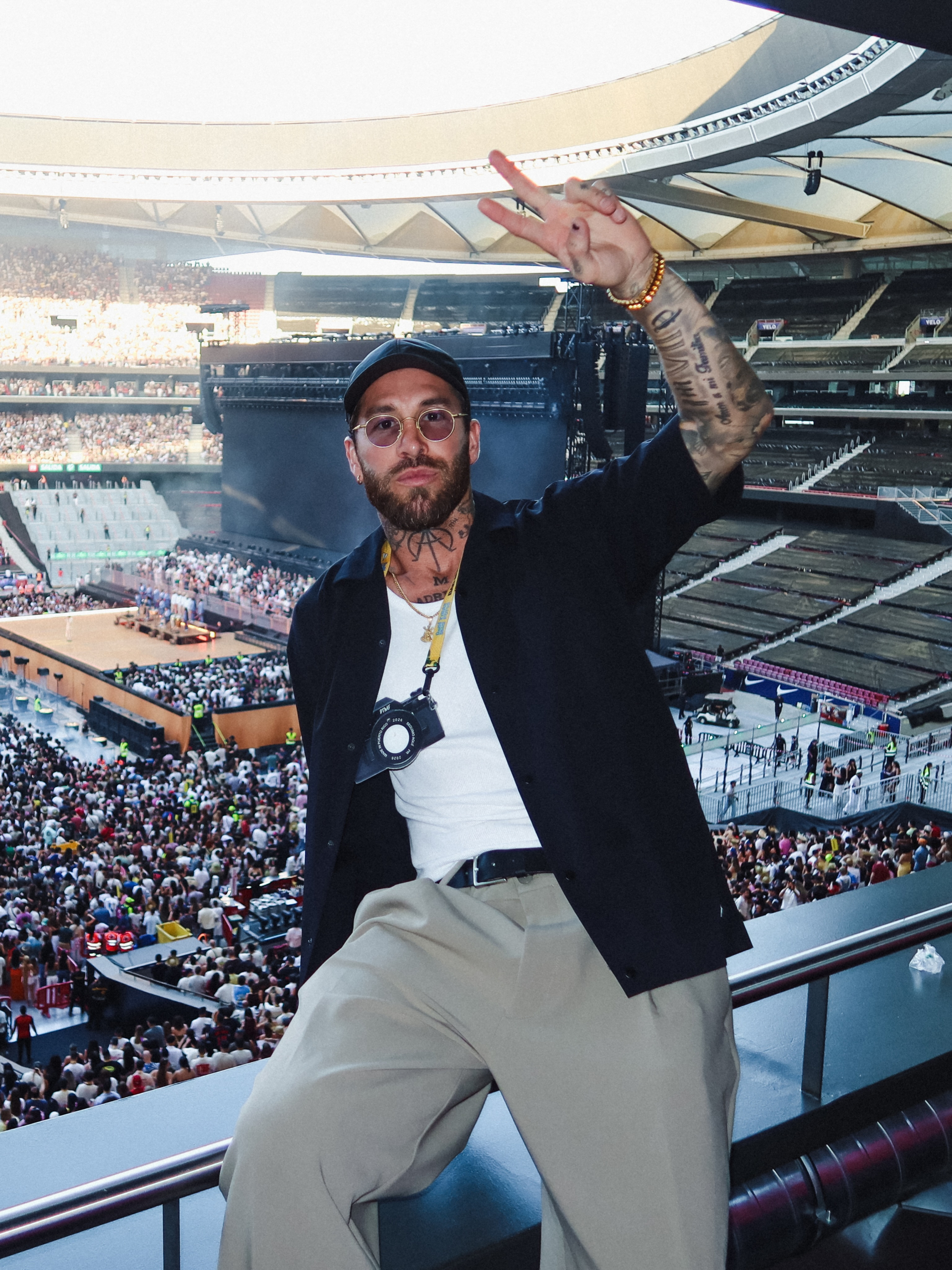Ferrari cũ vẫn là Ferrari, Sergio Ramos có 40 tuổi vẫn nét- Ảnh 16.