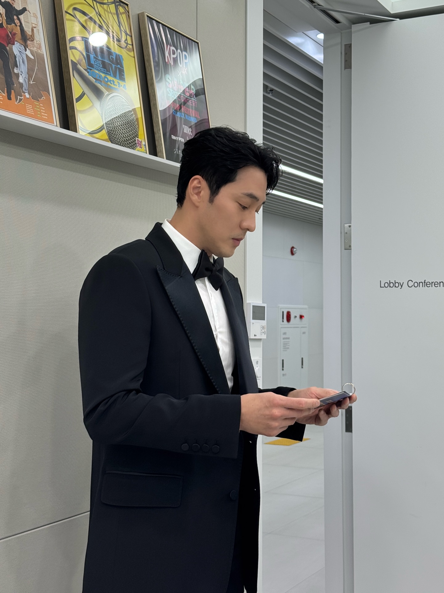 Không phải cứ muốn ngầu là ngầu được: So Ji Sub nói đúng điều đàn ông trưởng thành đều hiểu- Ảnh 9.