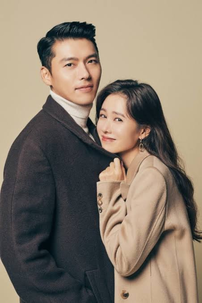 Son Ye Jin hết đường giấu giếm thân phận người đàn ông đi du lịch Mỹ cùng cô - Ảnh 5.
