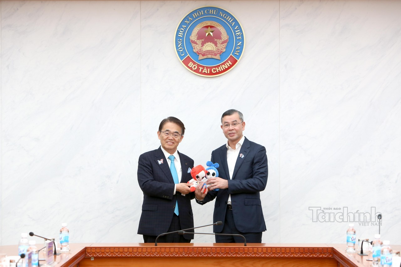 Bộ trưởng Ngô Văn Tuấn tiếp Thống đốc tỉnh Aichi (Nhật Bản) Ohmura Hideaki: Thúc đẩy chuỗi cung ứng và đổi mới sáng tạo Bộ trưởng Ngô Văn Tuấn tiếp Thống đốc tỉnh Aichi (Nhật Bản) Ohmura Hideaki: Thúc đẩy chuỗi cung ứng và đổi mới sáng tạo