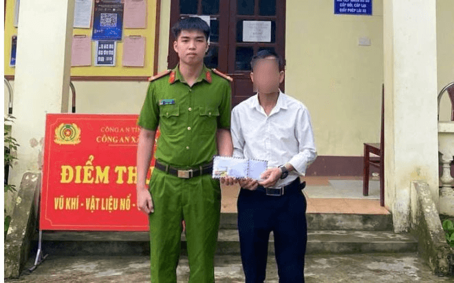 Sau khi chuyển khoản thành công 250.000.000 đồng, người phụ nữ SN 1983 kiểm tra tài khoản rồi vội báo công an- Ảnh 1.