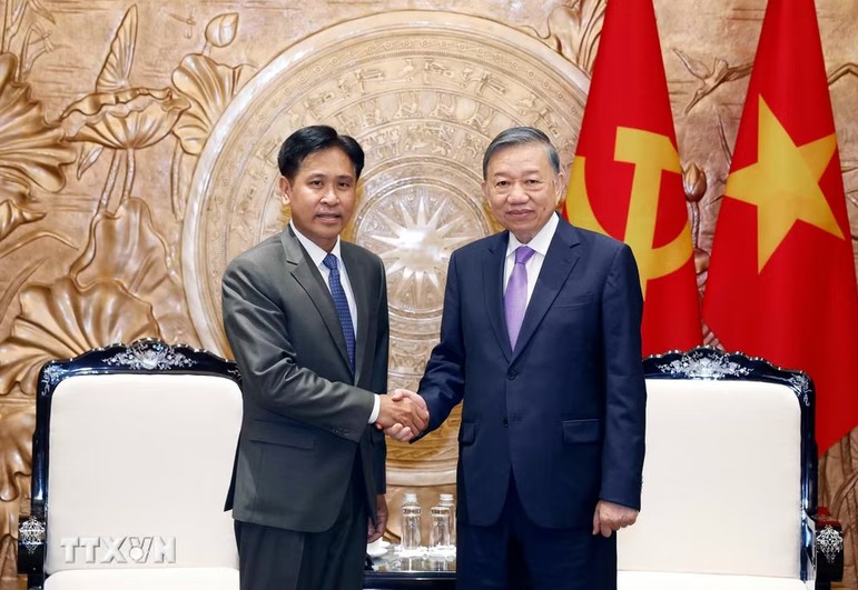 Thúc đẩy hợp tác tư pháp Việt Nam - Lào theo hướng hiện đại