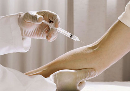 TP.HCM: Truyền trắng da tại căn hộ chung cư, người phụ nữ 34 tuổi tử vong trước khi nhập viện lúc nửa đêm- Ảnh 1.