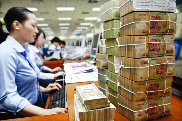 Đại diện Ngân hàng Nhà nước: Sẽ tập trung thanh tra việc cấp vốn cho dự án thiếu pháp lý, nhóm khách hàng lớn tiềm ẩn rủi ro - Ảnh 2.